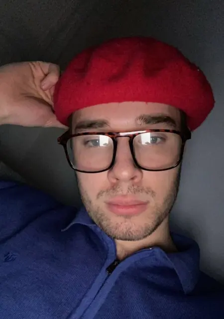 Robert из Омска, ищу на сайте общение