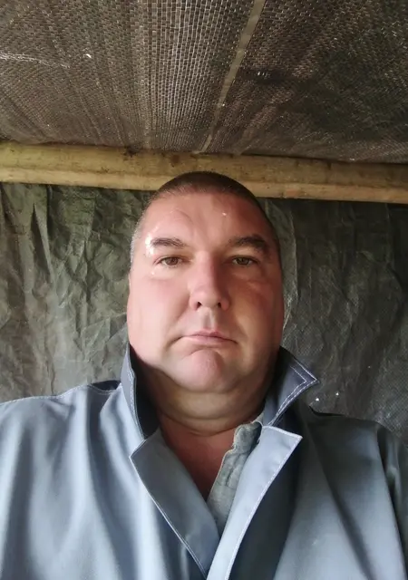 Я Андрей, 44, из Усолья-Сибирского, ищу знакомства на одну ночь