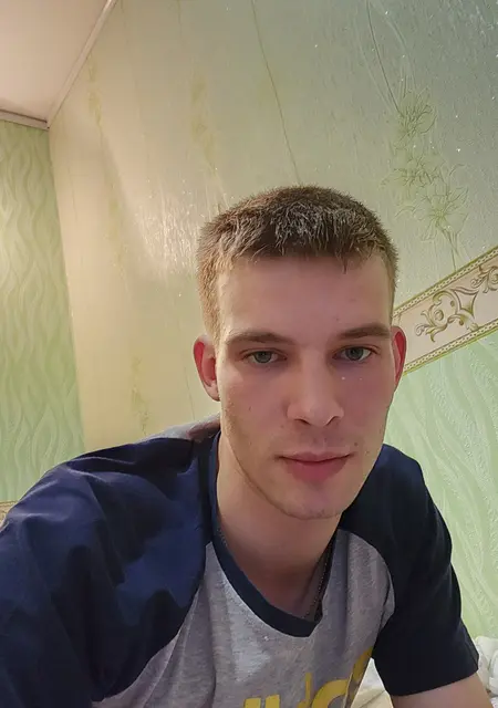 Максим из Великого Новгорода, мне 25, познакомлюсь без обязательств