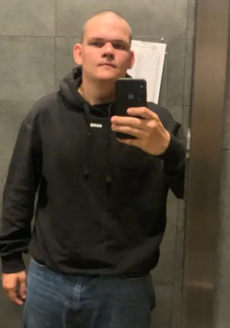 Я Василий, 24, из Наро-Фоминска, ищу знакомства без обязательств