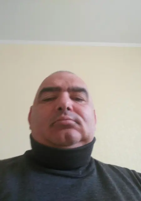 Станислав из Калуги, мне 54, познакомлюсь на одну ночь