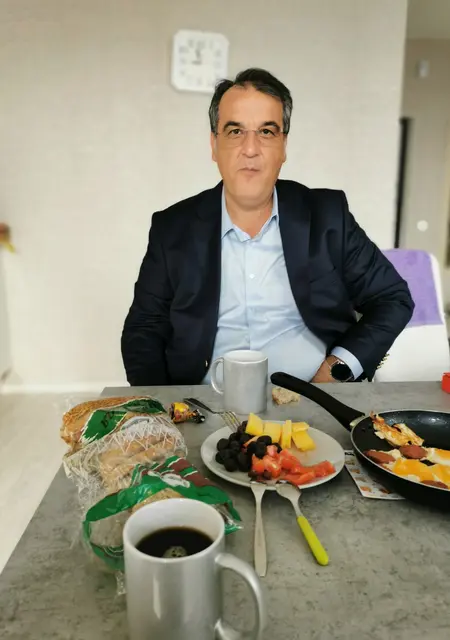 Я Oguz, 50, знакомлюсь на одну ночь в Минске