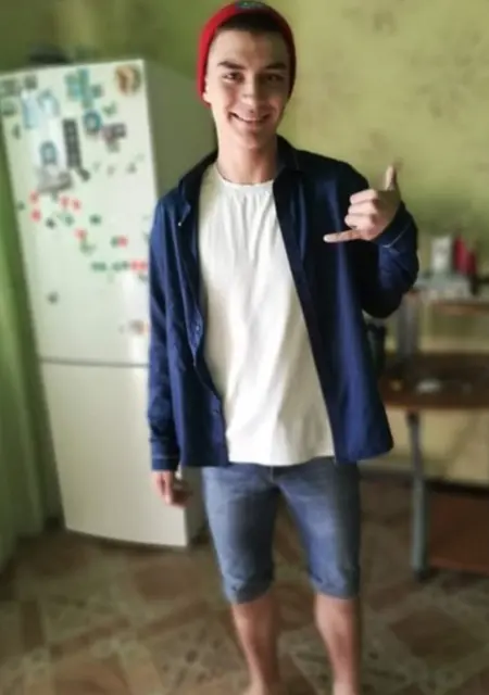 Я Евгений, 25, из Бугульмы, ищу знакомства без обязательств