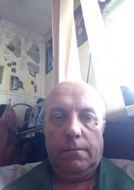 Алексей из Екатеринбурга, ищу на сайте знакомства на одну ночь