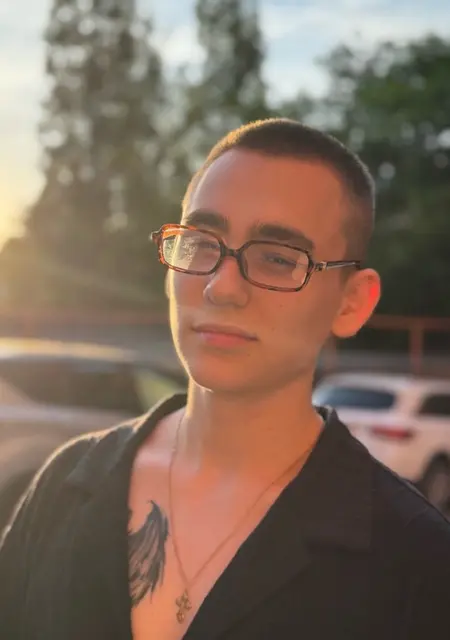 Антон из Чебоксар, ищу на сайте знакомства без обязательств