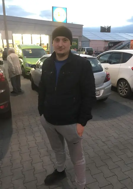 Vitaliy из Чернигова, ищу на сайте постоянные отношения