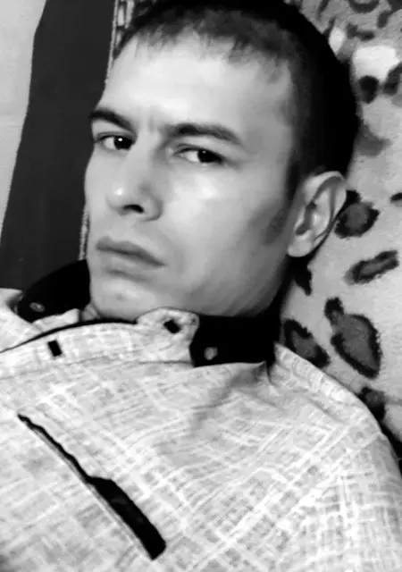 Я Дима, 38, из Кыштыма, ищу знакомства на одну ночь