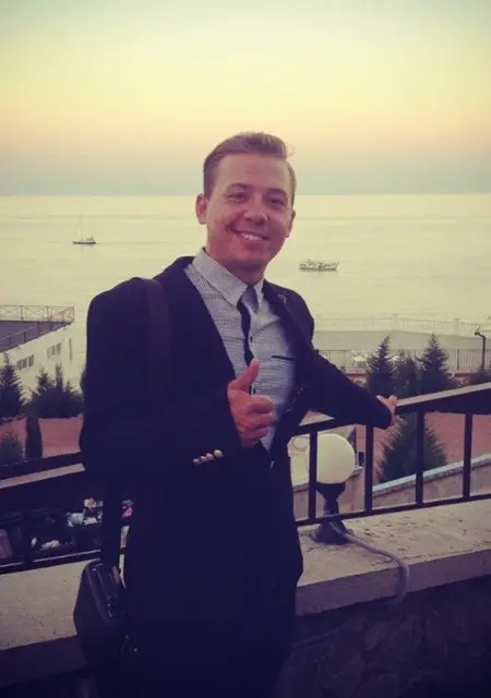 Я Виктор, 29, из Алупки, ищу знакомство для совместных путешествий