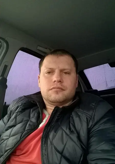 Виктор из Чехова, мне 46, познакомлюсь на одну ночь