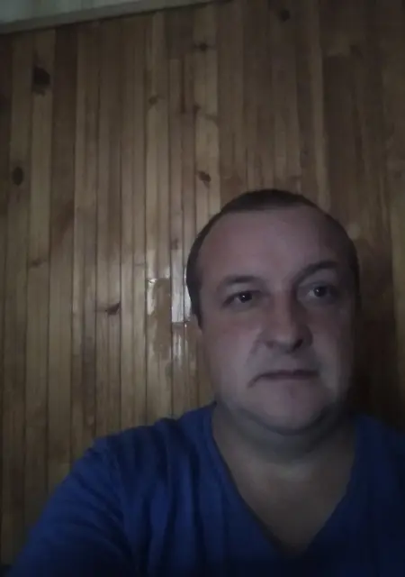 Я Дмитрий, 46, знакомлюсь без обязательств в Козельске