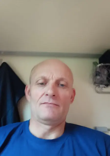 Алекс из Хабаровска, ищу на сайте знакомства без обязательств