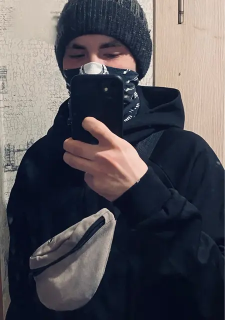 Я Денис, 20, знакомлюсь для приятного времяпровождения в Барнауле