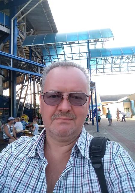 Я Стас, 62, знакомлюсь без обязательств в Москве