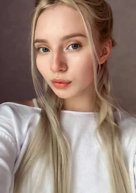 Анна из Ростова, мне 25, познакомлюсь для вирта