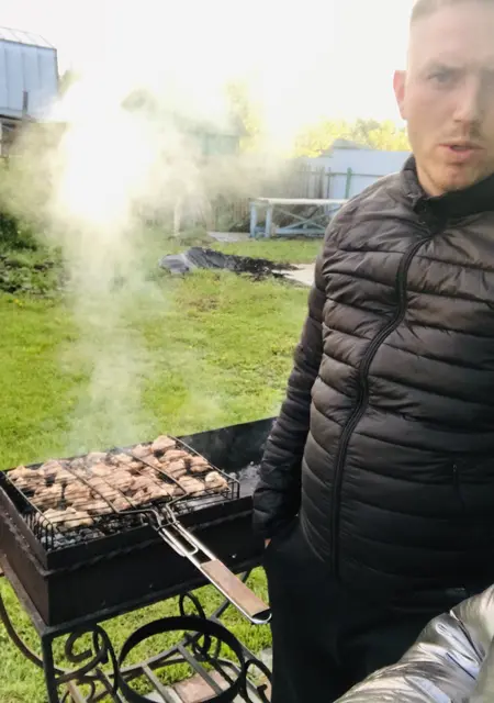 Я Санек, 34, из Ступина, ищу знакомства на одну ночь