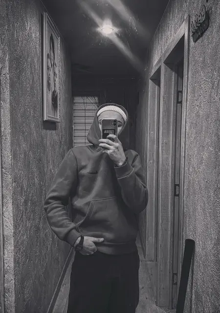 Александр из Москвы, мне 20, познакомлюсь на одну ночь