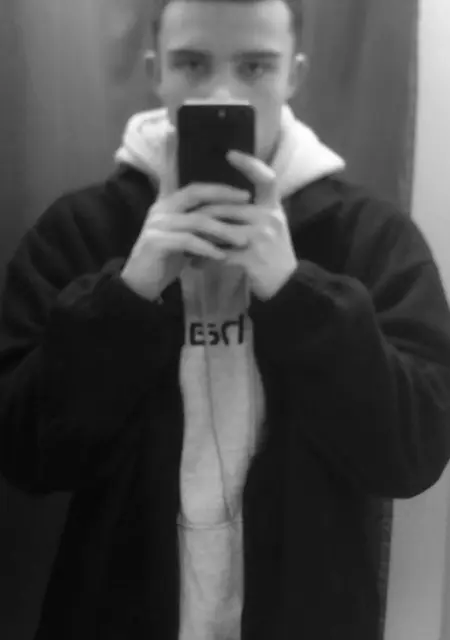 Я Ренат, 19, знакомлюсь на одну ночь в Хабаровске