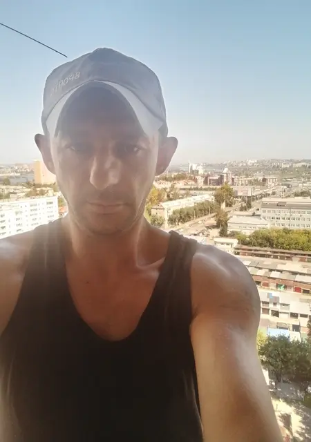 Alex из Селенгинска, мне 36, познакомлюсь для общения