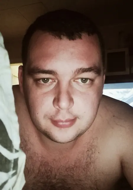 Я Иван, 29, знакомлюсь без обязательств в Артемовском