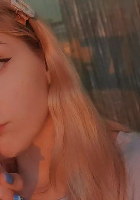 Я Елизавета, 24, из Сургута, ищу знакомство для приятного времяпровождения
