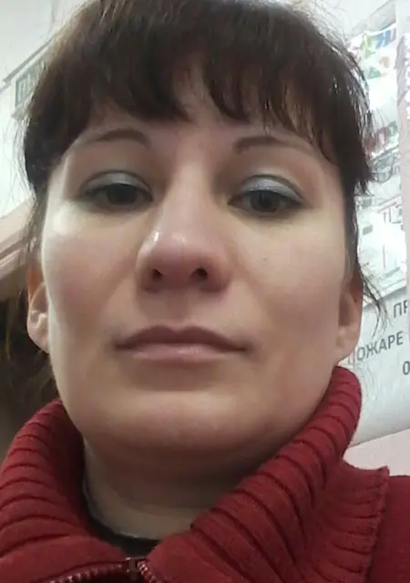 Я Оленька, 36, знакомлюсь без обязательств в Омске
