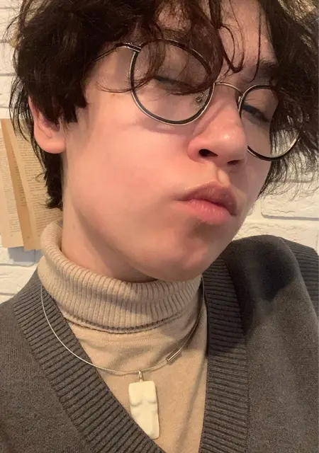 Я Виктория, 19, из Барнаула, ищу знакомства на одну ночь