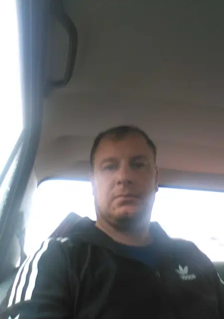 Саша из Лабинска, мне 39, познакомлюсь для постоянных отношений