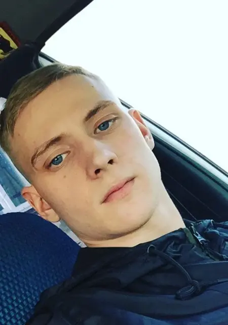Я Александр, 28, знакомлюсь для постоянных отношений в Новосибирске