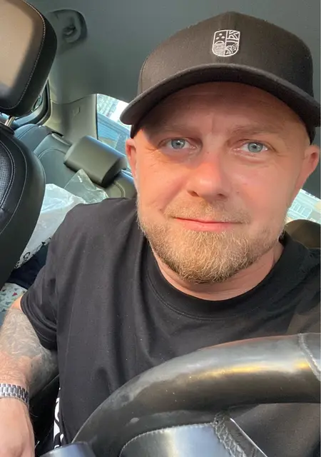 Сергей из Тюмени, ищу на сайте приятное времяпровождение