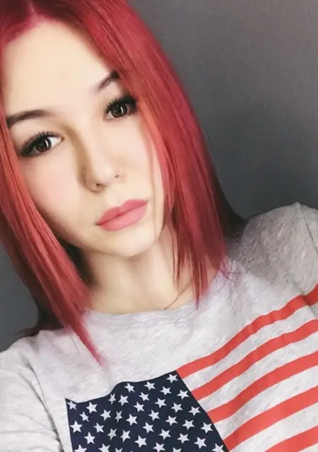 Мила из Пскова, мне 26, познакомлюсь на одну ночь