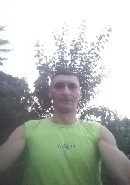 Александр из Абакана, мне 46, познакомлюсь на одну ночь