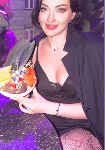 Olga из Санкт-Петербурга, ищу на сайте знакомства на одну ночь