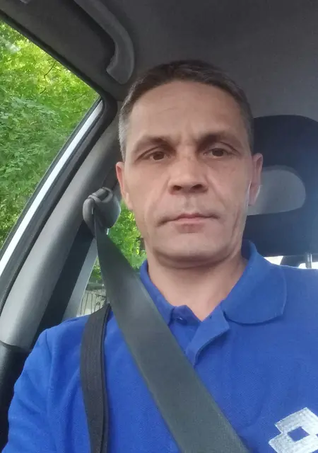 Александр из Гатчины, ищу на сайте знакомства на одну ночь