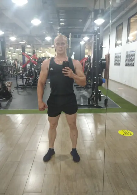 Я Максим, 39, знакомлюсь для приятного времяпровождения в Липецке