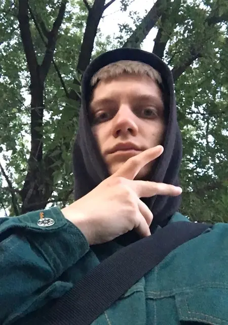 Я Дмитрий, 26, знакомлюсь без обязательств в Кирове