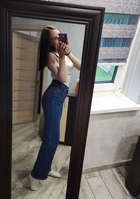 Анна из Витебска, мне 21, познакомлюсь для постоянных отношений