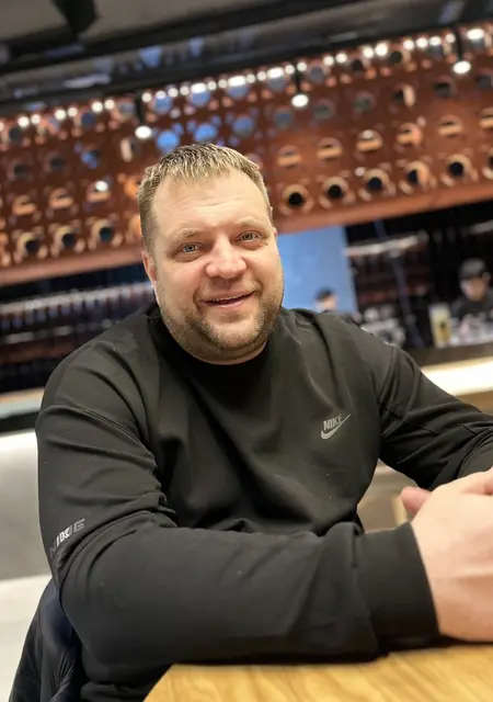 Я Xxx, 37, из Бузулука, ищу знакомство для приятного времяпровождения