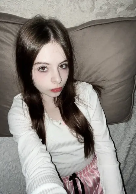 Я Милана, 19, из Пензы, ищу знакомства на одну ночь