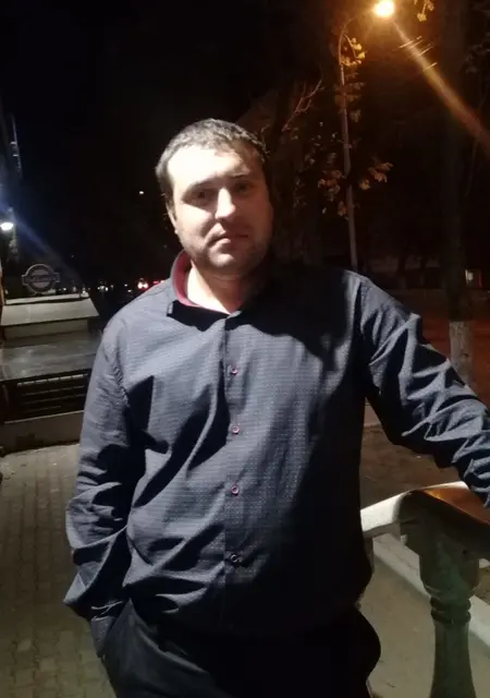 Роман из Алдана, мне 35, познакомлюсь на одну ночь