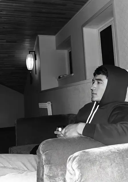 Я Исламбек, 20, знакомлюсь на одну ночь в Костроме