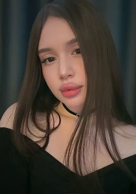 Я Кристина, 18, из Кургана, ищу знакомства без обязательств