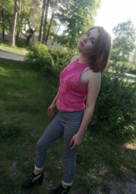 Я Вика, 24, знакомлюсь на одну ночь в Липецке