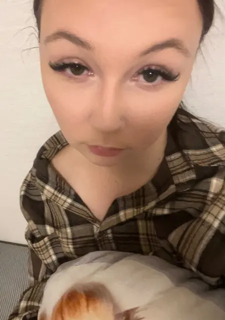 Я Александра, 20, из Москвы, ищу знакомство для вирта