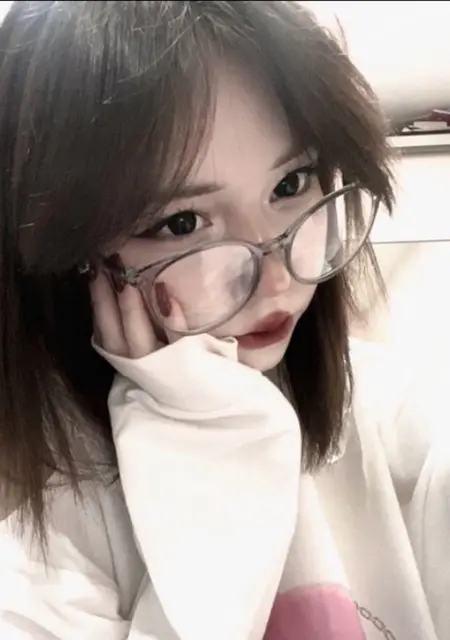 Я Moderated, 19, знакомлюсь для открытые отношения в Анапе