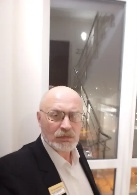 Алексей из Екатеринбурга, ищу на сайте общение