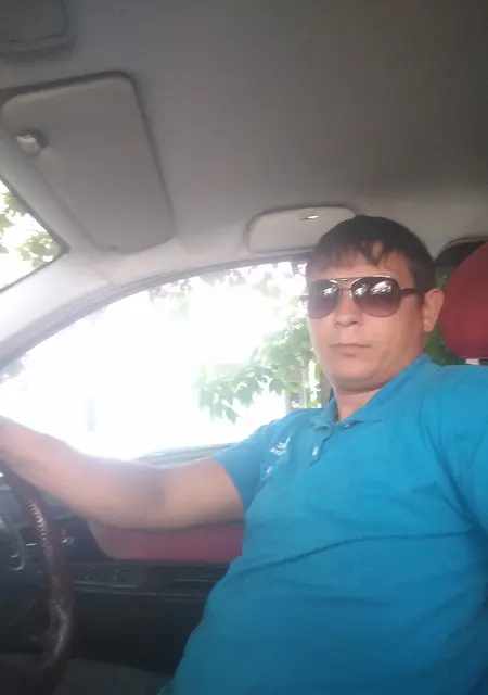 Сергей из Петровска, мне 42, познакомлюсь на одну ночь