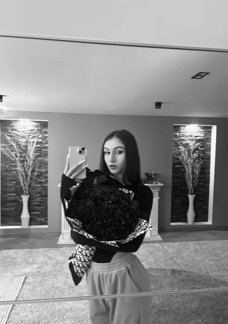 Я Вика, 19, знакомлюсь для совместных путешествий в Курске