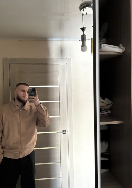 Я Руслан, 21, знакомлюсь на одну ночь в Москве