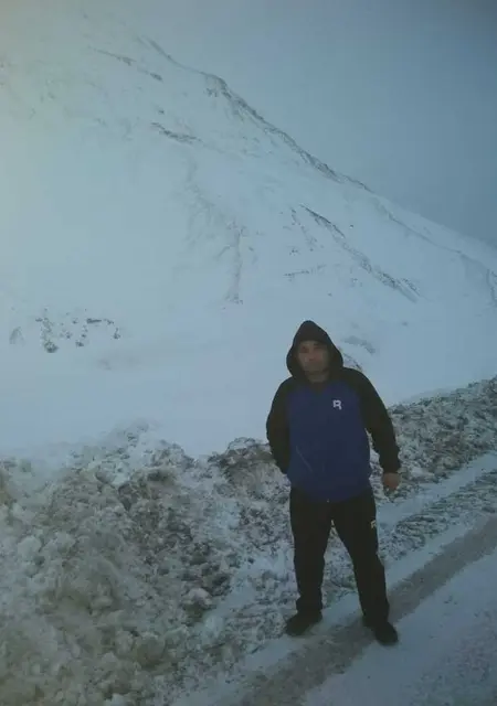 Я Аладдин, 42, из Каменска, ищу знакомство для постоянных отношений