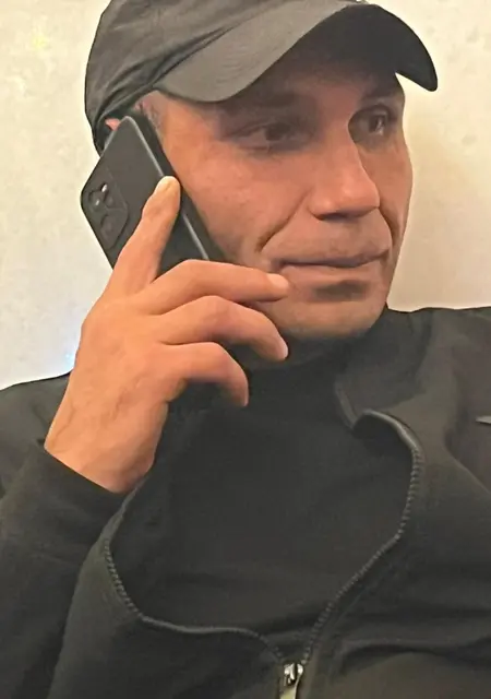 Я Дима, 41, знакомлюсь без обязательств в Березниках